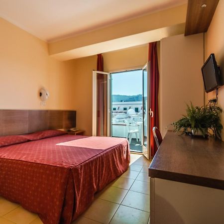 Hotel D'Amato 佩斯基奇 外观 照片