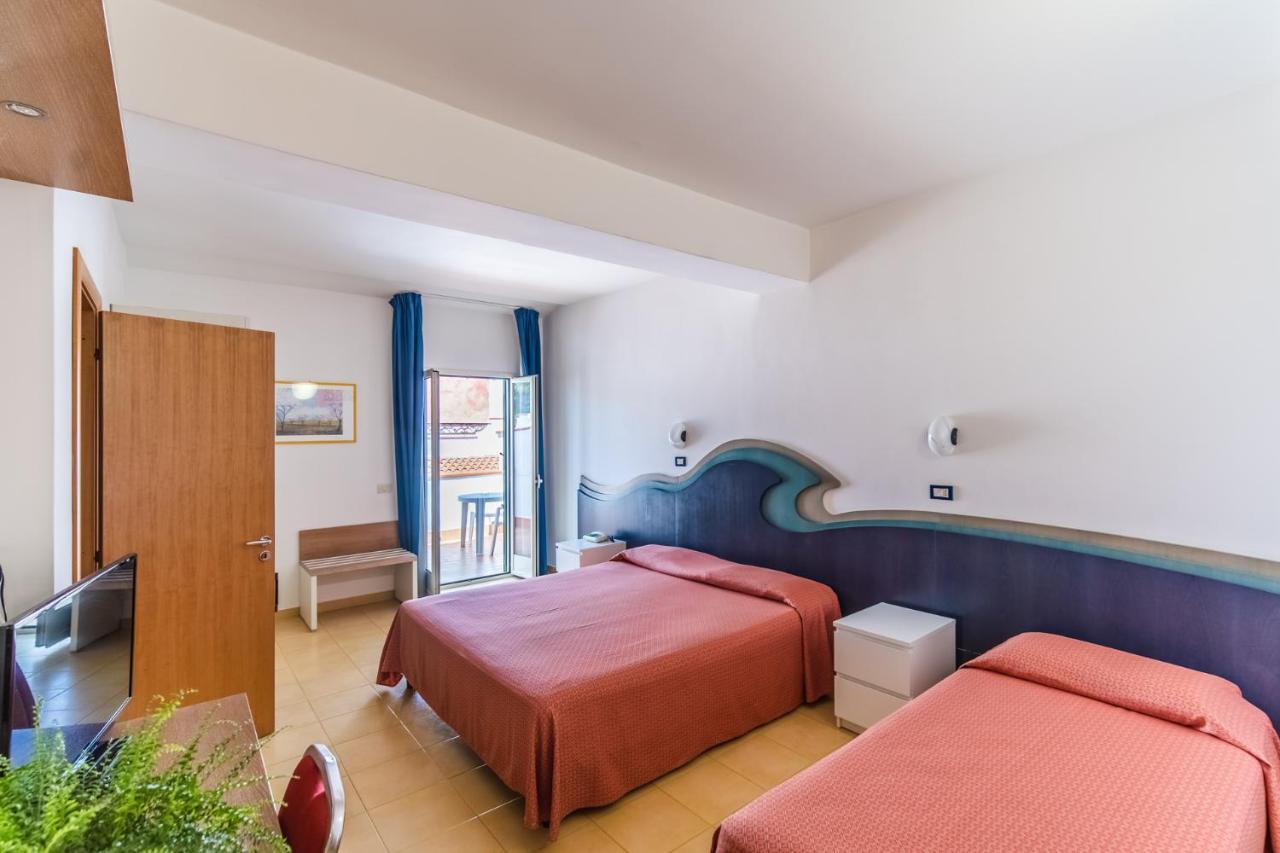 Hotel D'Amato 佩斯基奇 外观 照片